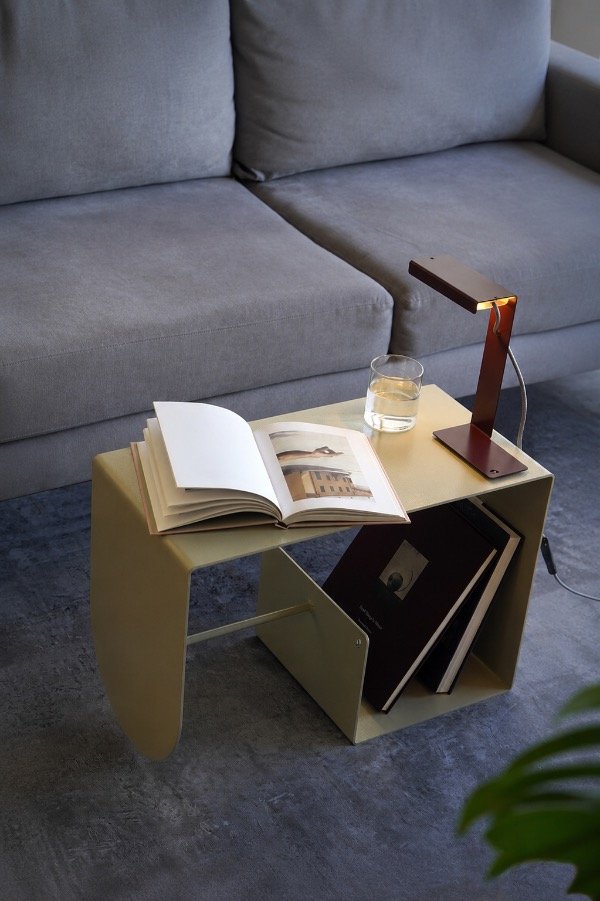 Producto - Mesa auxiliar/de luz G - 3 posiciones, chapa plegada - Color: Beige claro - 3