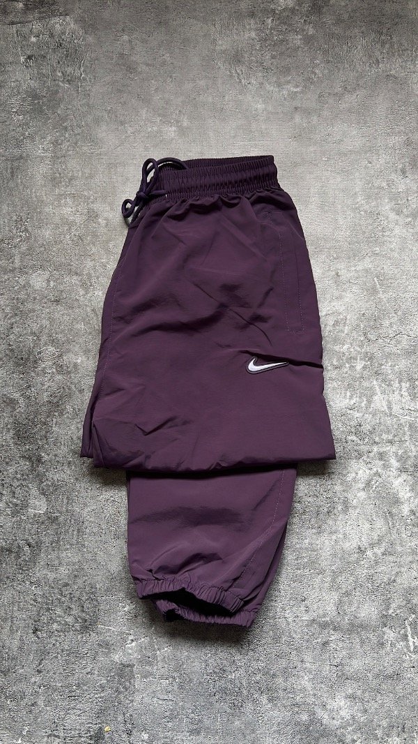 Producto - ROMPEVIENTO NIKE x NOCTA VINO