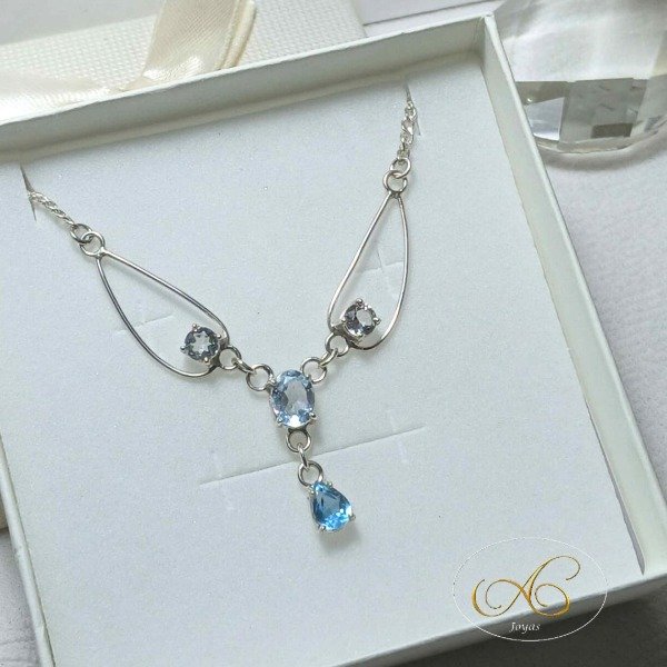 Producto - Gargantilla con topacios claros y azules