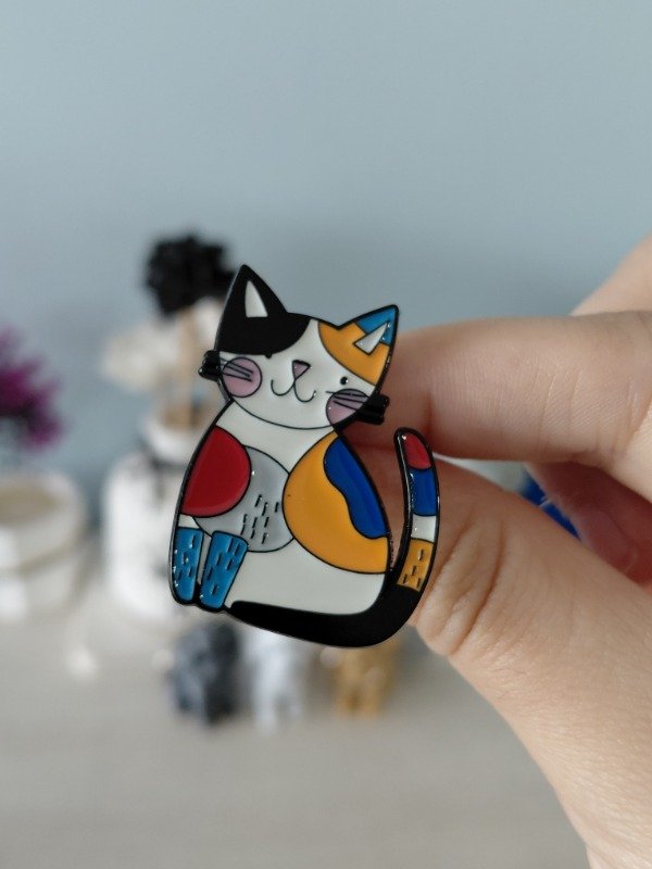 Producto - Pin metalizado - Michi #2448