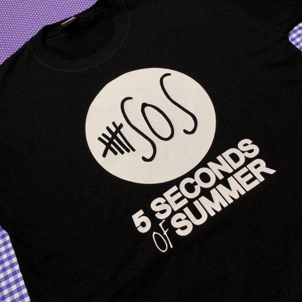 Remera 5SOS old