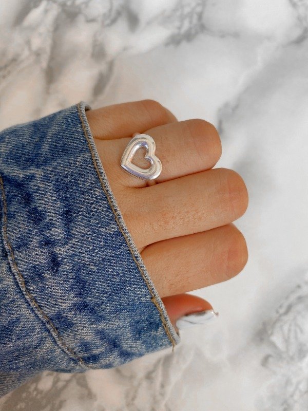 Producto - ANILLO DE ACERO BLANCO (CORAZON VACIO GRUESO)