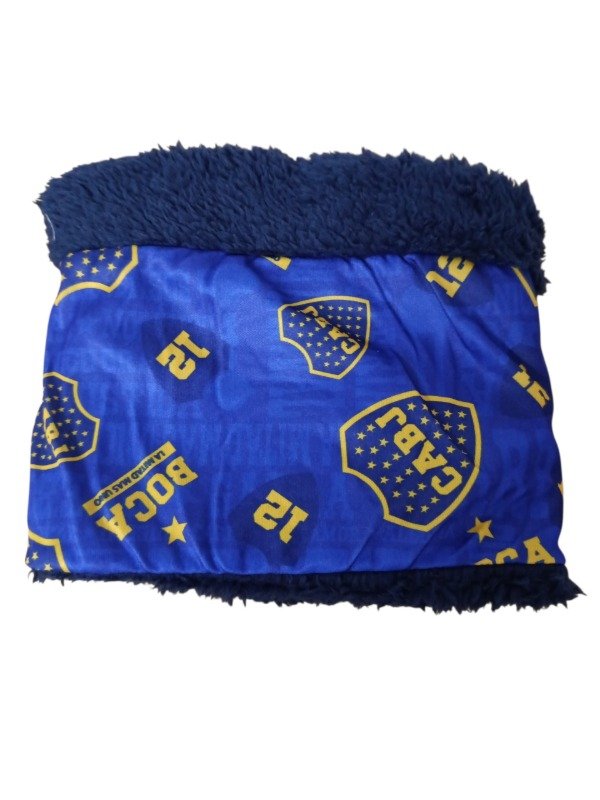 Producto - Cuello polar boca escudos