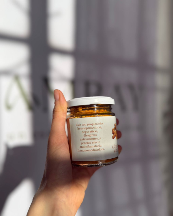 Producto - Frasco con hierba medicinal - 1