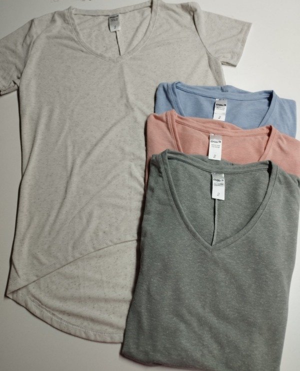 Producto - Remera escote V DGV