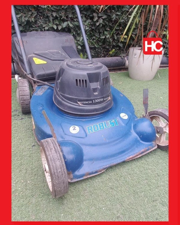 Producto - Cortadora de césped eléctrica Robust 1300W (3/4 HP) con recolector - 3