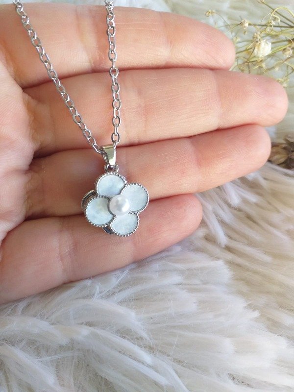 Producto - AQC0049 Collar Dije giratorio Flor nácar perla