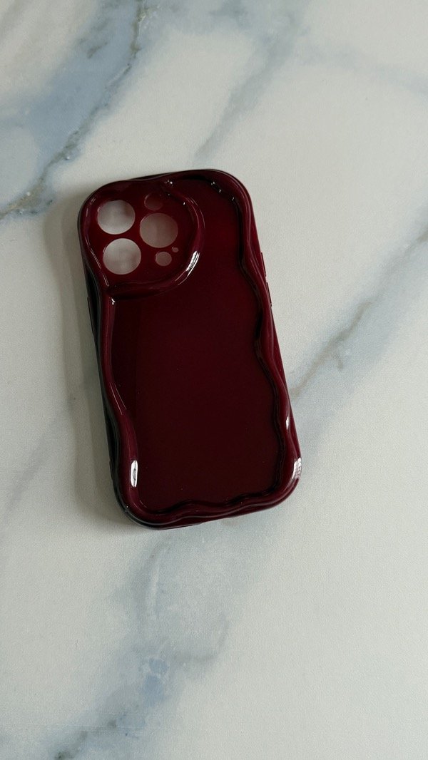 Producto - Funda ondulada bordo Iph 14 pro