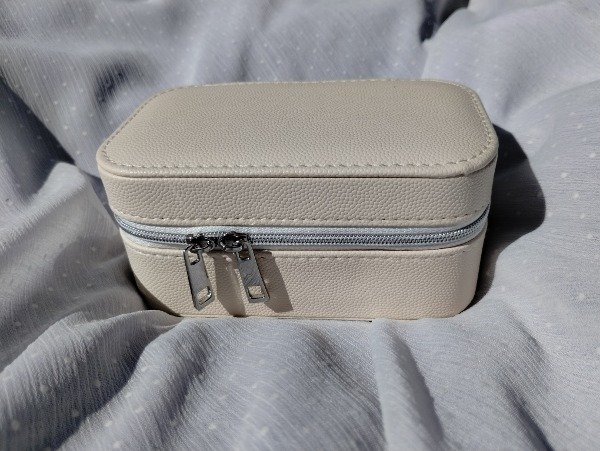 Producto - Alhajero. Rectangular Beige
