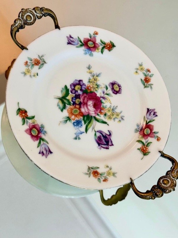 Producto - Centro Tsuji porcelana y bronce