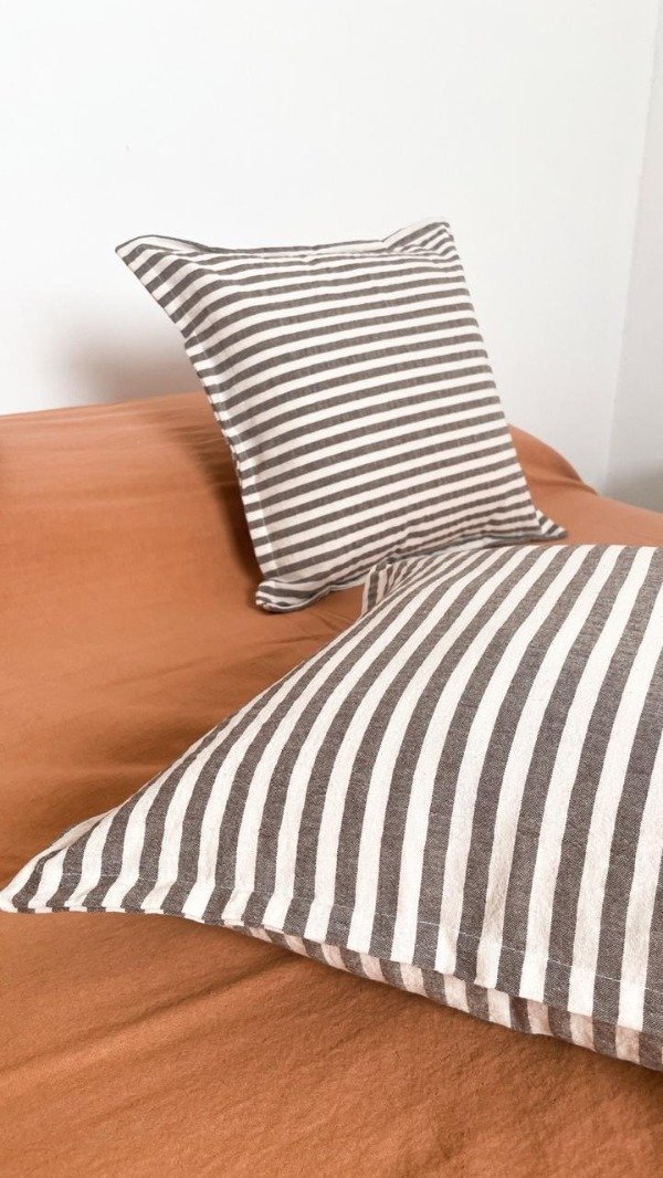 Producto - Almohadon rayado 45x45