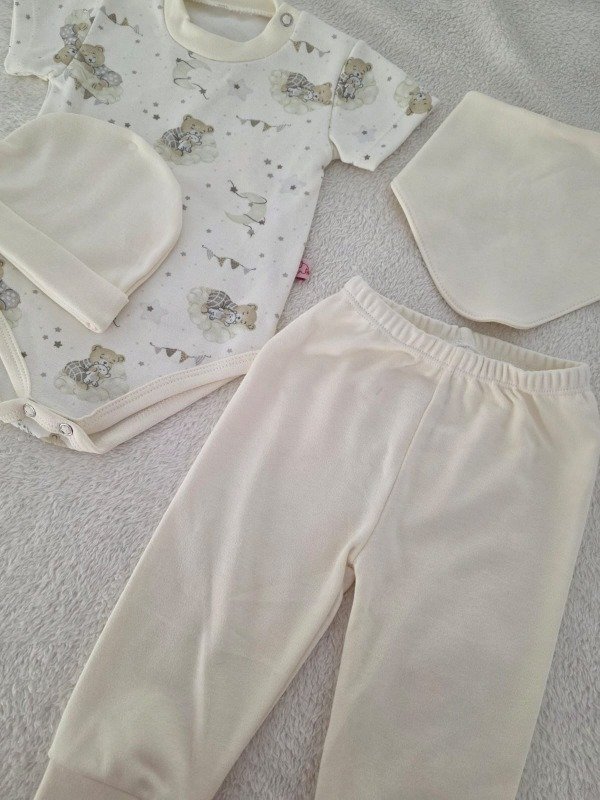 Producto - Conjunto cuatro piezas de 1 a 3 meses