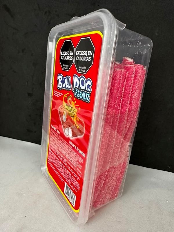 Producto - Bulldog Regaliz Frutilla Ácida 360gr.