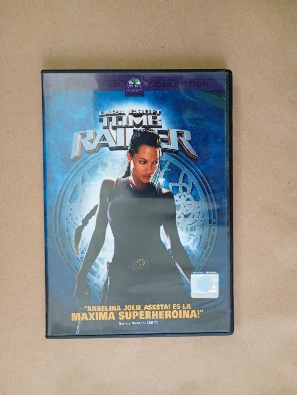 Producto - Lara Croft Tomb Raider - West Jolie Voight Craig - Paramount 2001