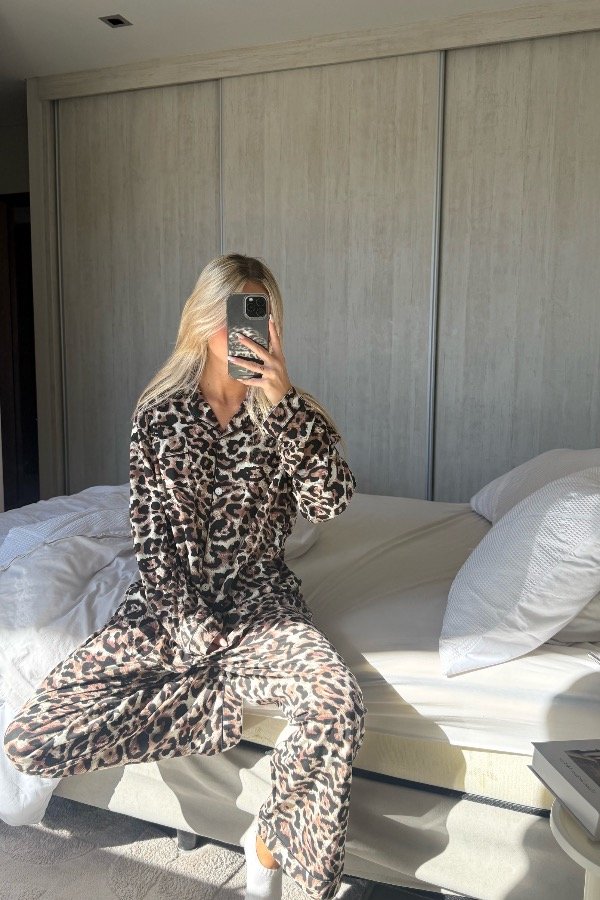 Producto - Pijama camisero animal print