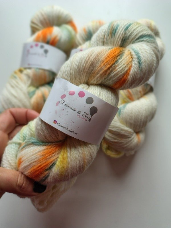 Producto - Sol de otoño- Mohair y Corriedale, fingering.