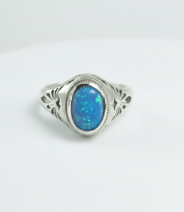 Producto - Anillo con Opalo Calado