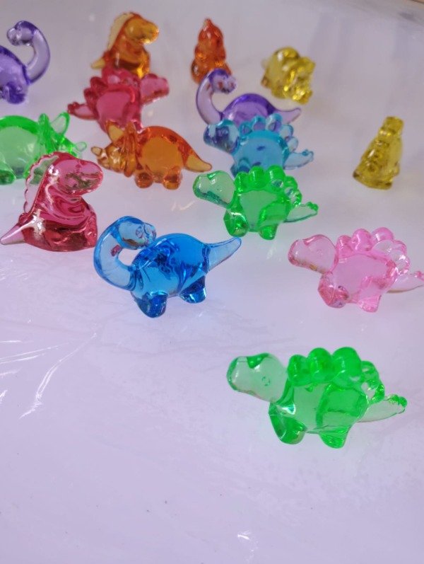 Producto - kit acrilico dinos