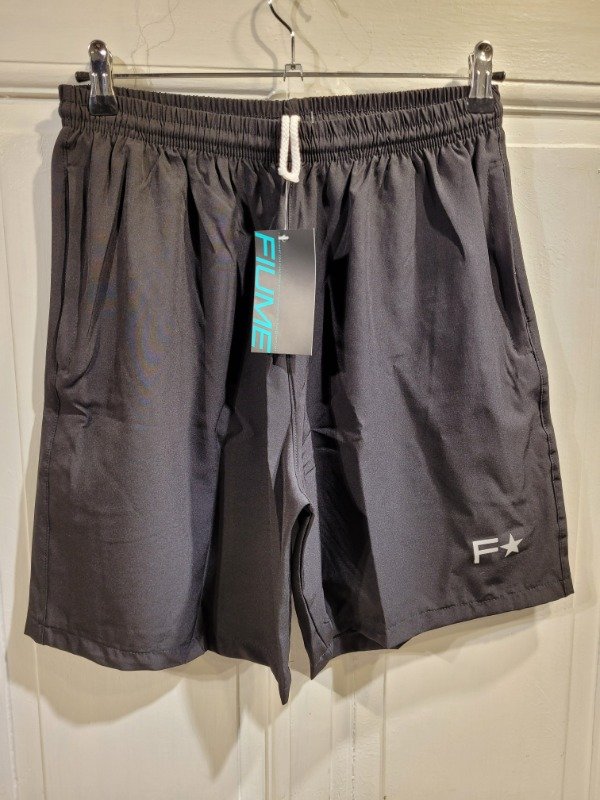 Producto - Short FIUME deportivo negro Nuevo Con etiqueta Talle S - PRECIO: 29X