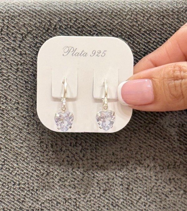 Producto - Argolla con dije corazón mediano