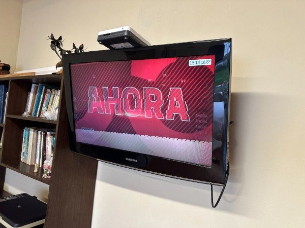Producto - TV LCD SAMSUNG 32 PULGADAS (CON CONTROL, SIN PIE) #12128