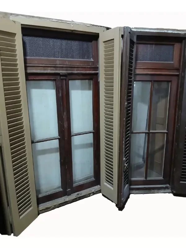 Producto - Ventanas Antiguas De Madera Con Celosía Y Banderola