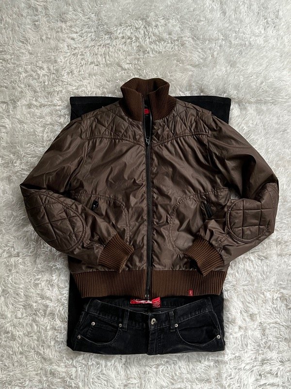 Camperita levis y2k chocolate talle s