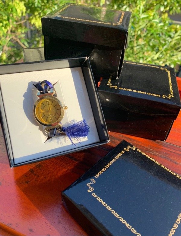 4 estuches para relojes negros