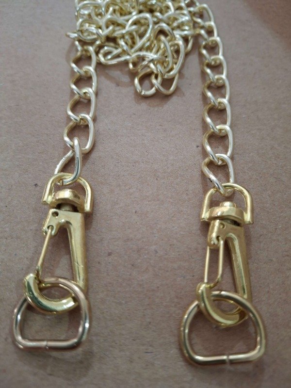 Producto - Cadena cartera 1mt con mosqueton incluido DORADA