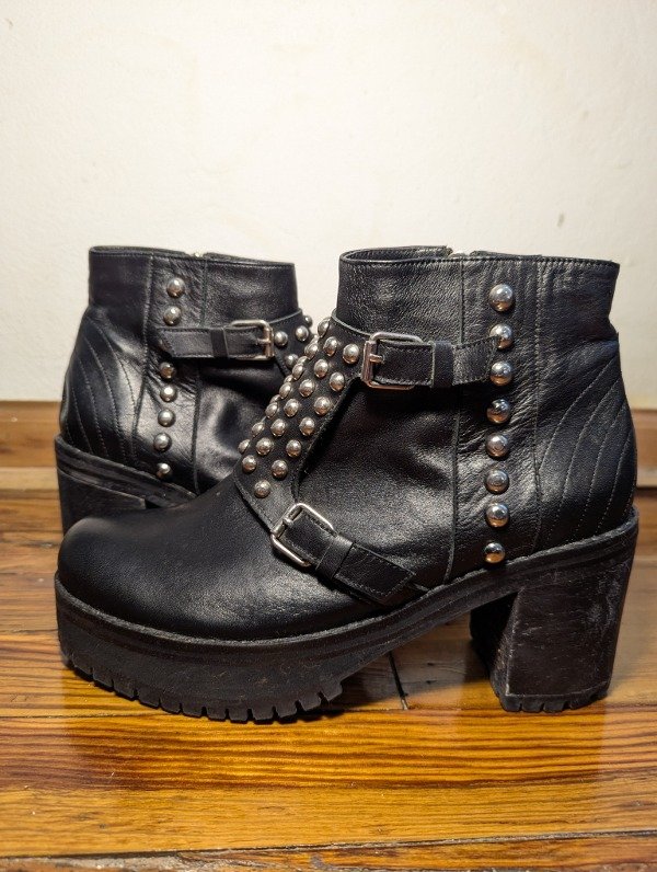 Producto - KOSIUKO Botas