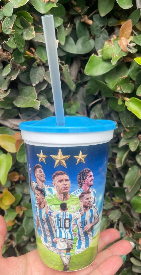 Producto - Vasos con tapa y sorbete