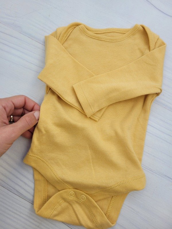 Producto - BODY MINI BASIC MOSTAZA 0 A 3 MESES - transferencia 11.475 - 1