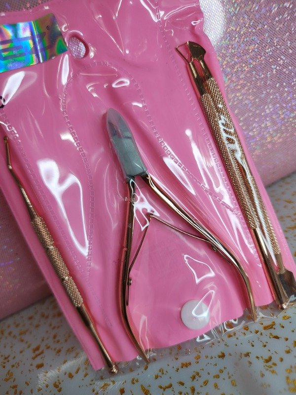 Producto - Set Corta Cuticulas+ Herramientas Naez