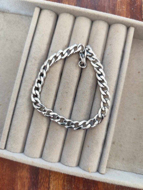 Producto - Pulsera grumet intermedia. Acero quirúrgico.