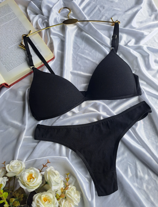 Producto - CONJUNTO DE ALGODÓN TRIANGULITO NEGRO (A11)