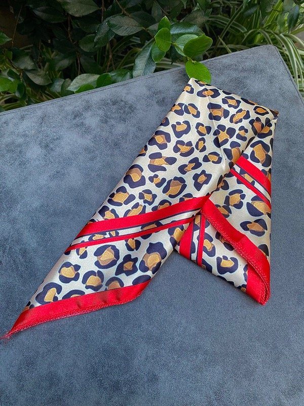 Producto - Pañuelo Red Animal