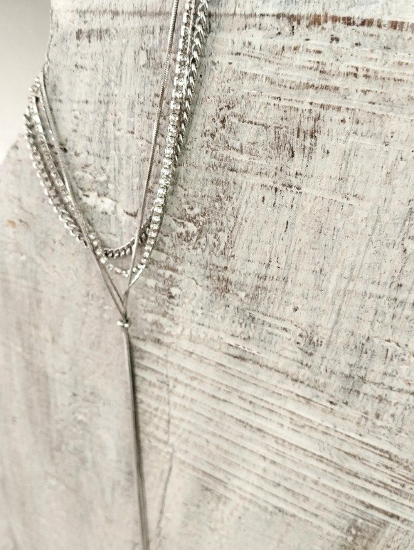 Producto - COLLAR CORBATERO