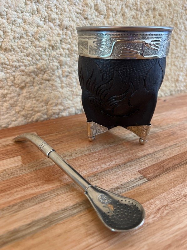 Producto - IMPERIAL CUERO DIBUJADO BOTITA GRABADO MAS BOMBILLA
