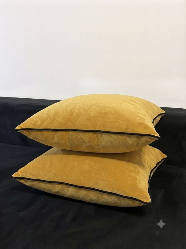 Producto - Almohadon de Pana Mostaza Vivo Negro