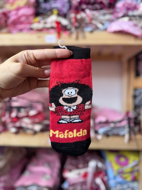 Producto - soquete adulto mafalda roja