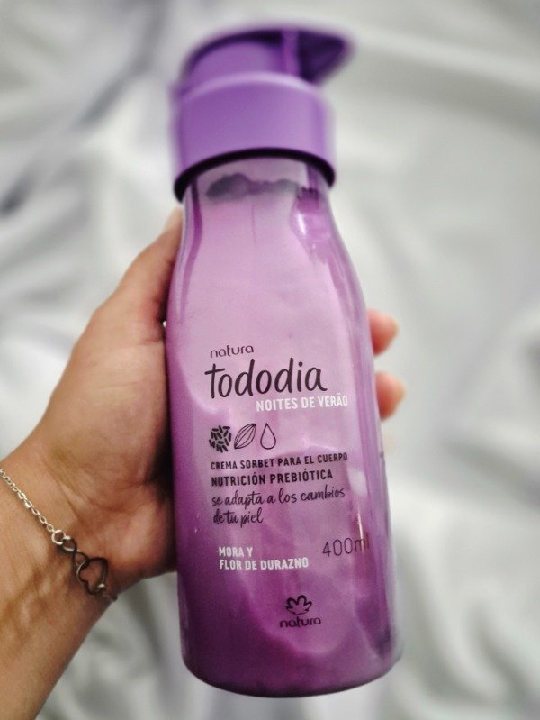 Producto - Crema Corporal Mora y flor de durazno 400 ml - 1