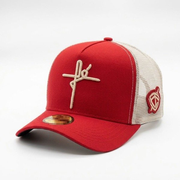 Producto - Gorra con trucker FE roja malla crema