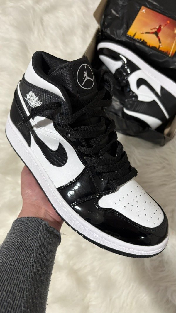 Producto - JORDAN RETRO 1 CARBON FIBER - 0