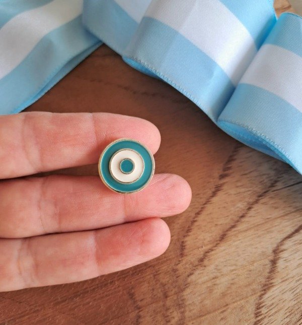 Producto - ESC003 Escarapela Redonda Acero Blanco Esmaltada