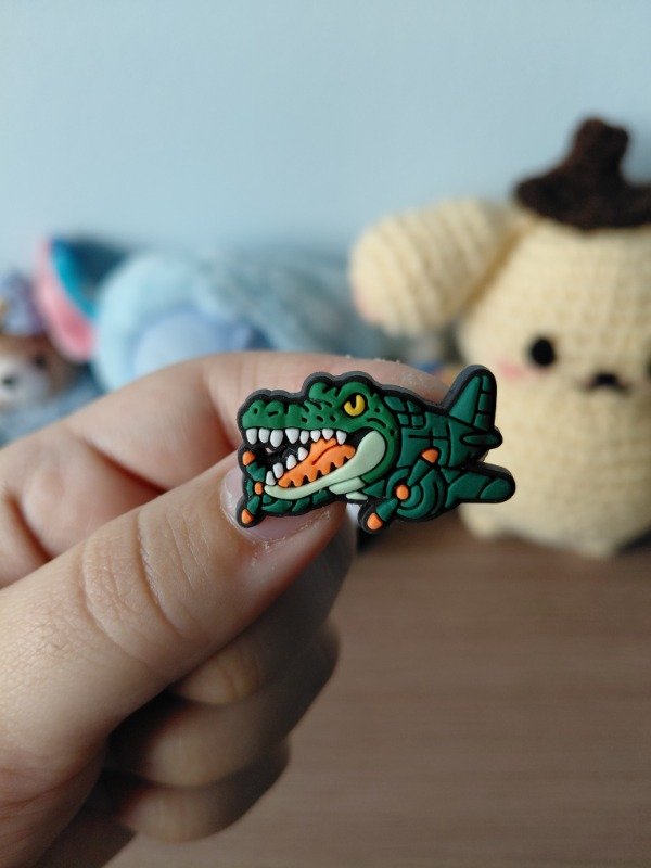 Producto - Pin para crocs - Crocodilo Bombardino
