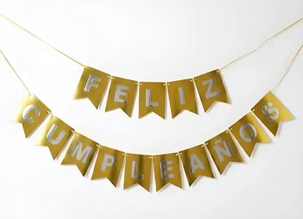Producto - Guirnalda Dorada Letras Plateadas Feliz Cumpleaños