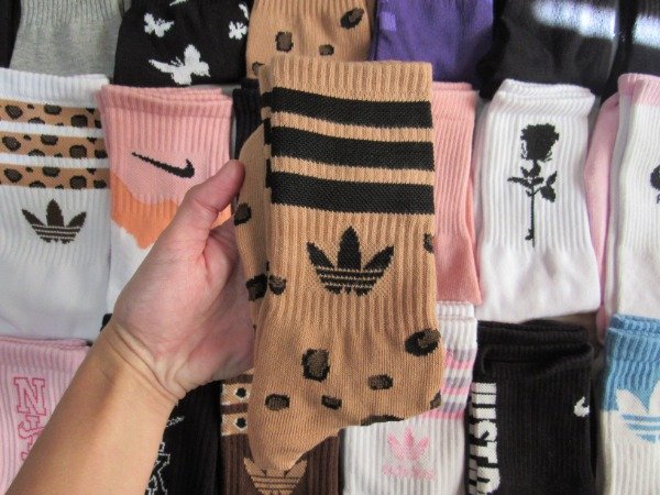 Producto - ADIDAS MARRON CLARO ANIMAL PRINT TRES LINEAS