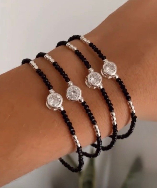 Producto - Pulsera mostacillas con dije cubic