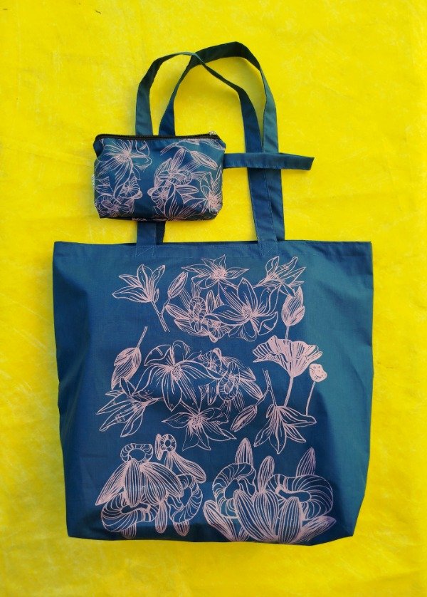 Producto - Bolso Plegable "Herbario Petróleo"