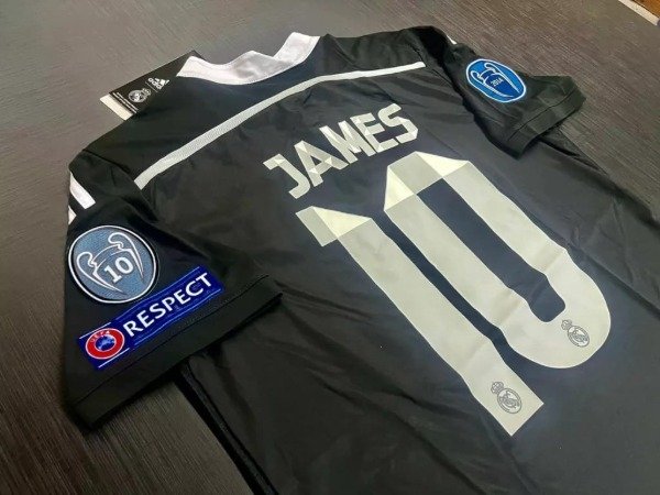 Producto - CAMISETA REAL MADRID IMPORTADA ALTERNATIVA RETRO 2014/2015 #10 JAMES - 2